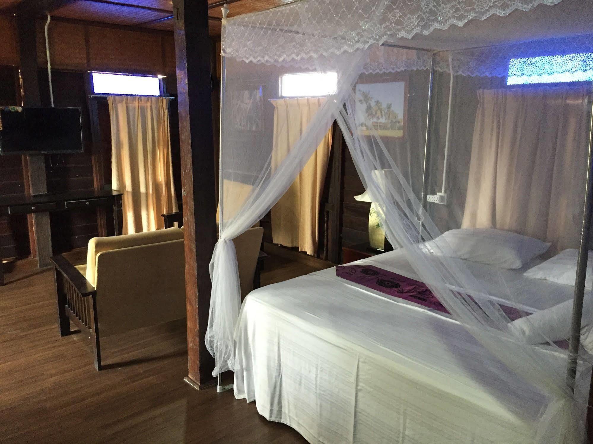 Chenang Inn Пантай-Сенанг Экстерьер фото